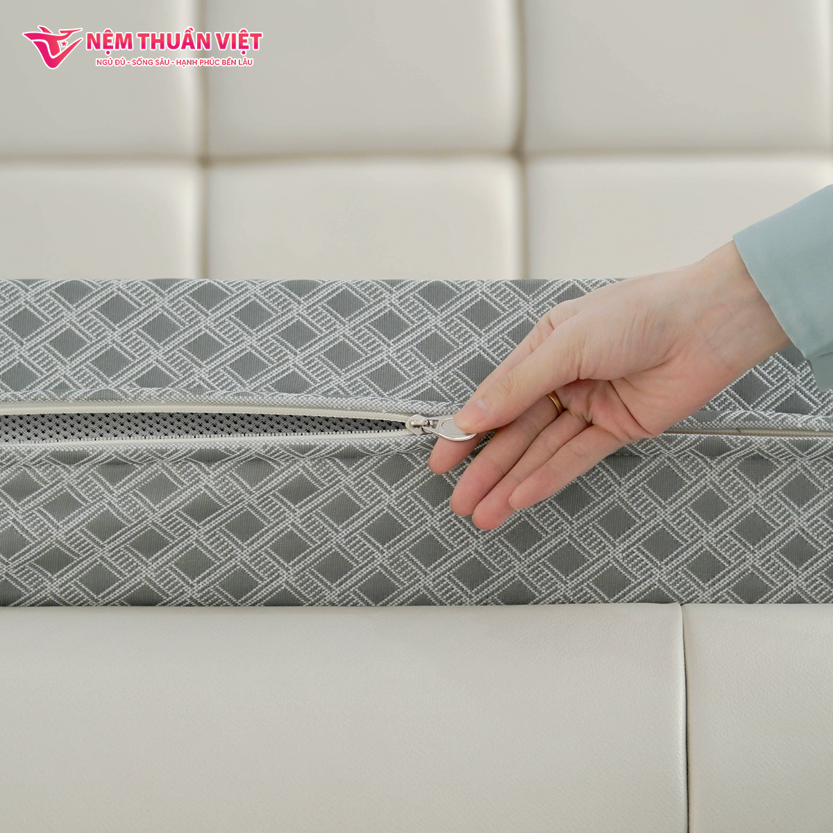 Nệm cao su Hoạt Tính Thuần Việt Titan Grey  (11)